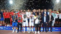 İzmir Sizinle Gurur Duyuyor